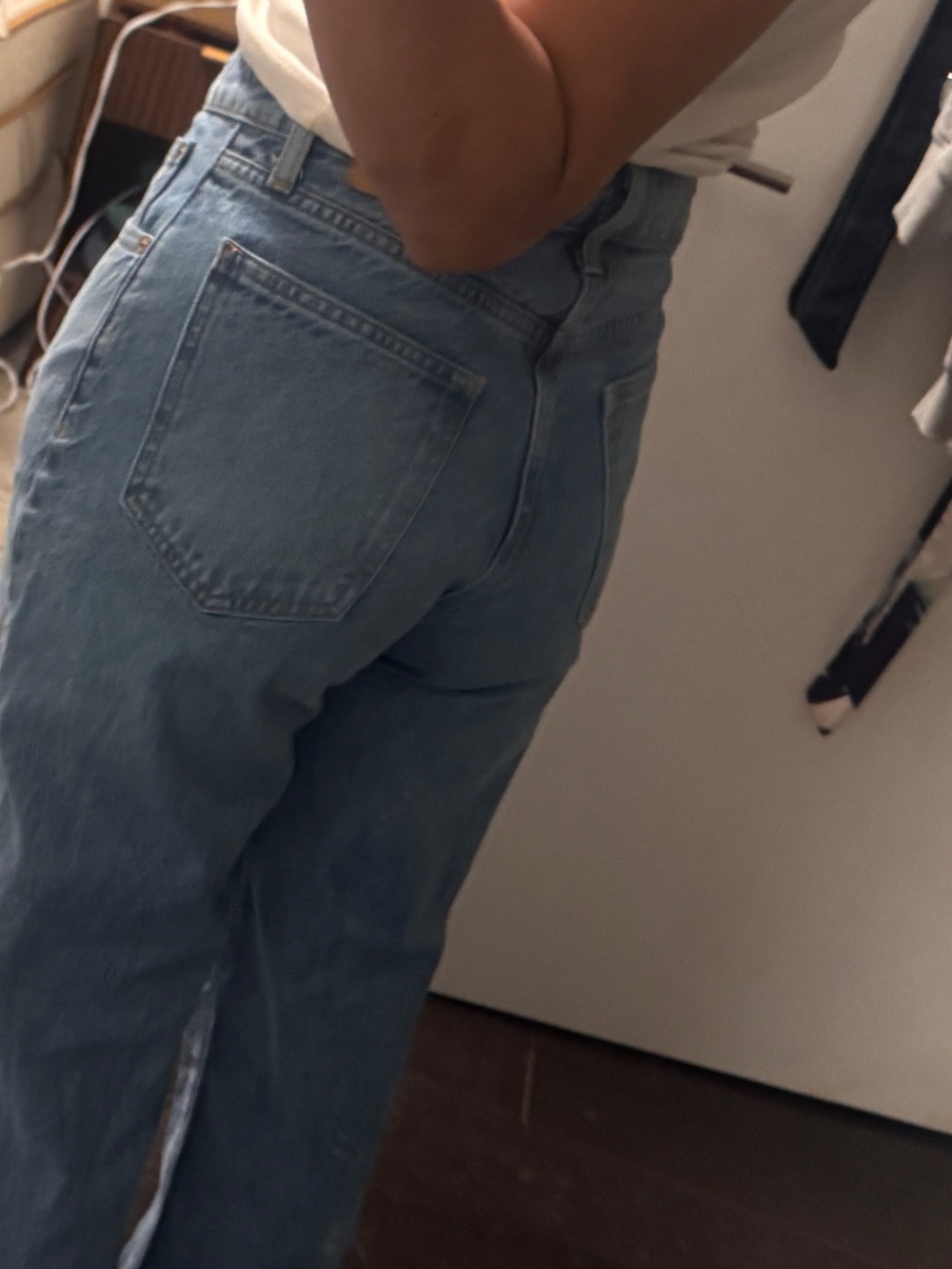 High-Rise Light Blue Women's Jeans - Classic Straight Leg